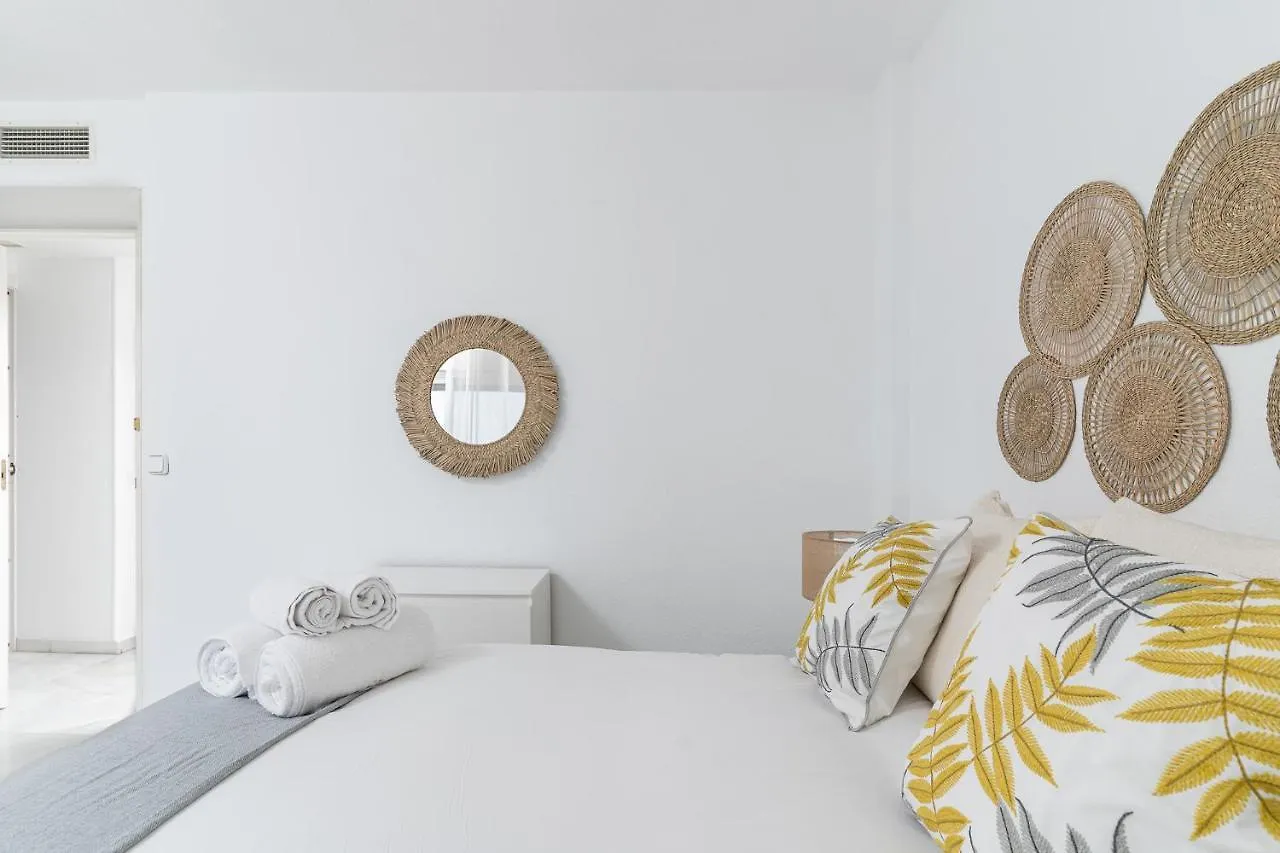 Blonzu Burkina Apartment Benalmadena Spain